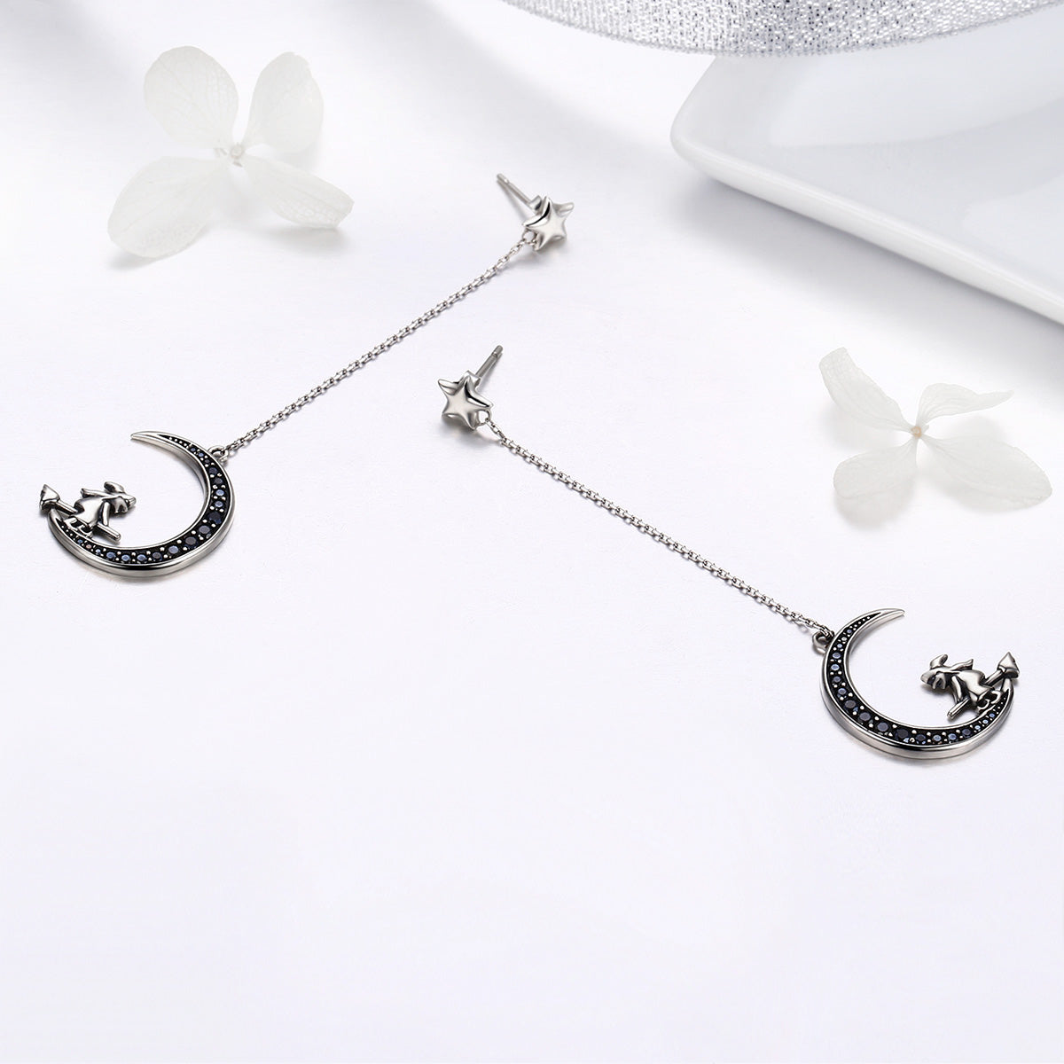 Moon and star earrings Fashion Sterling silver earrings for Valentine's day