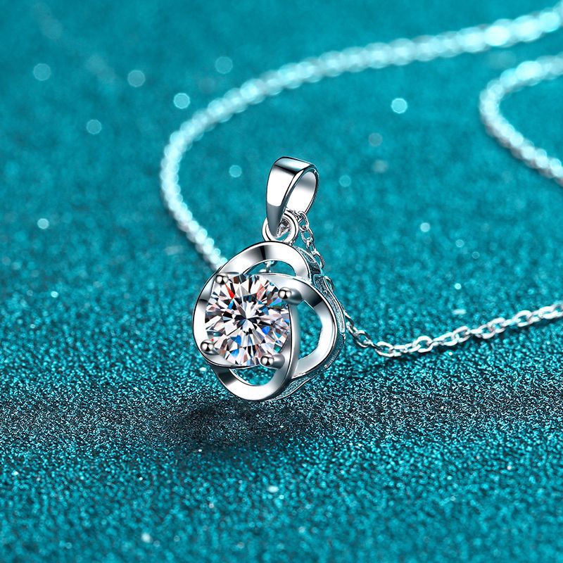 Moissanite Pendant Necklace 18K White Gold Plated sterling Silver D Color Ideal Cut Diamond Necklace for Women with Certificate of Authenticity