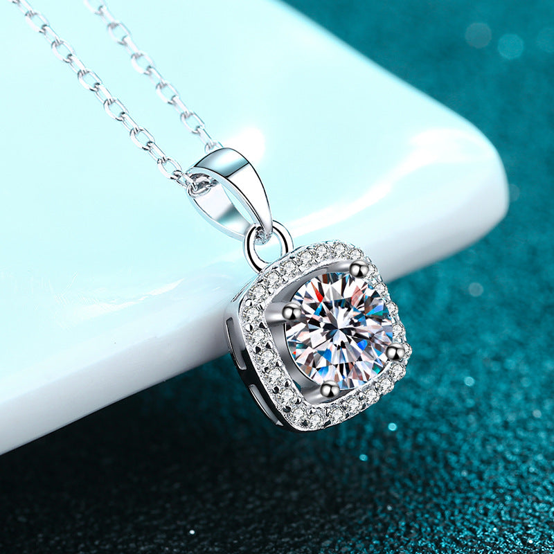 1.0 Ct/2.0Ct  Moissanite Pendant Necklace 18K White Gold Plated sterling Silver D Color Round Cut Diamond Necklace for Women with Certificate of Authenticity