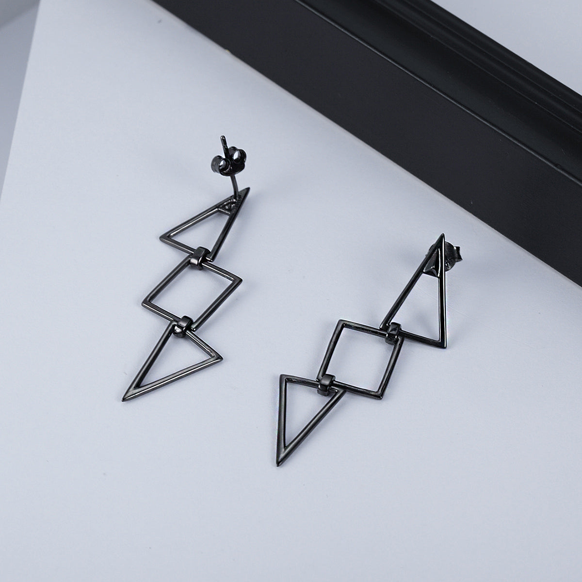  geometric stud earrings