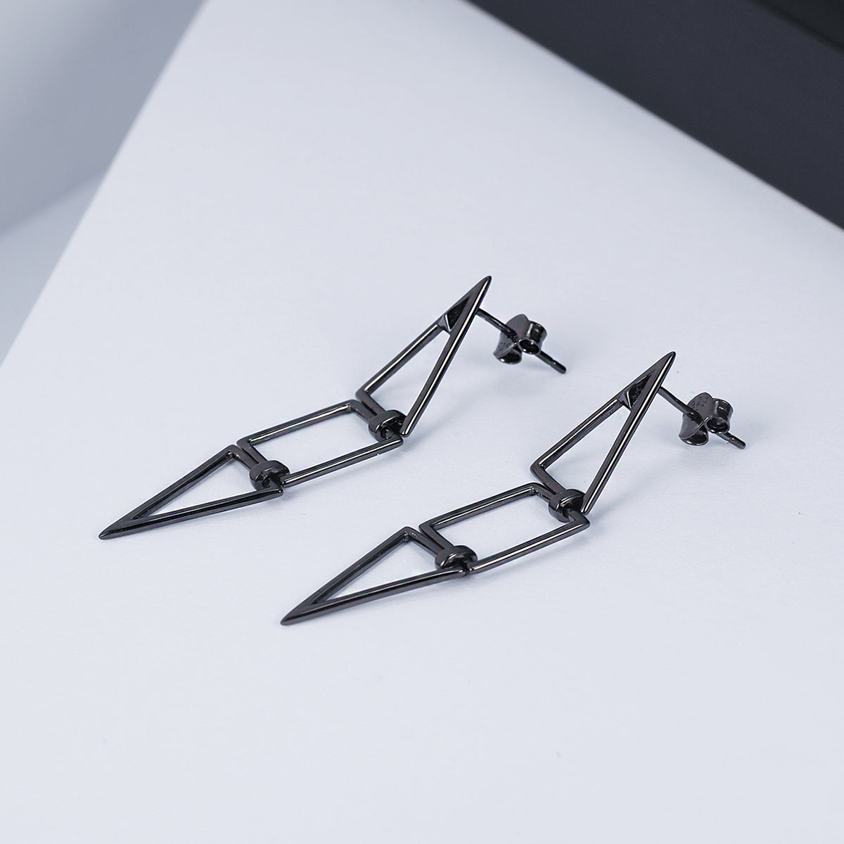  geometric stud earrings
