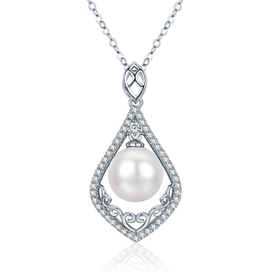 Single pearl necklace